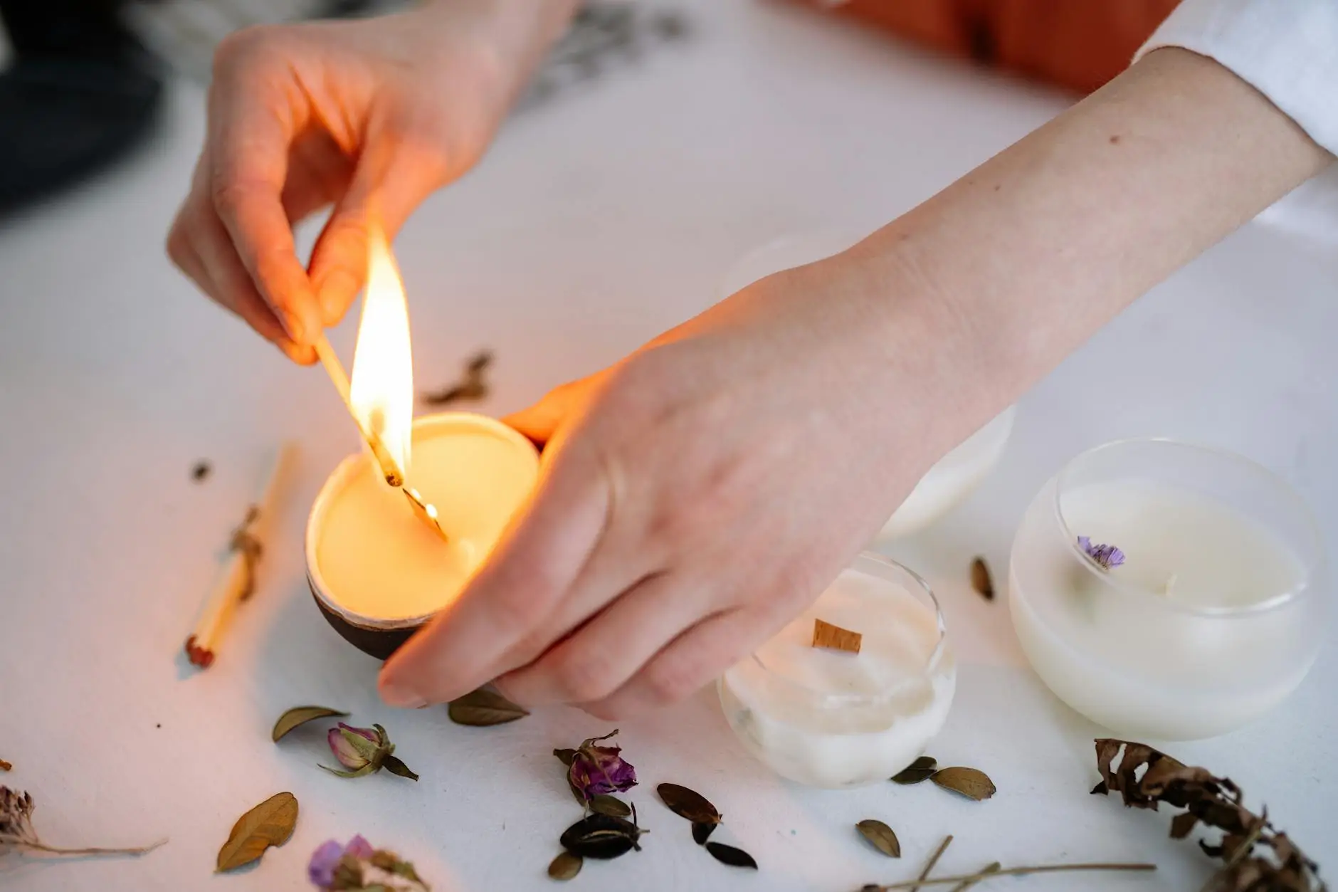 How to Make Non-Toxic Candles at Home
